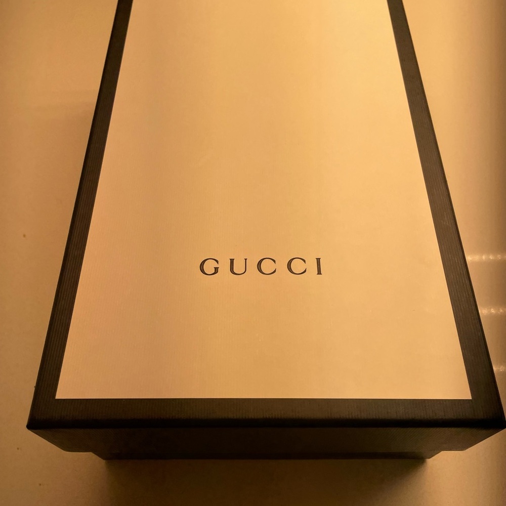 Gucci Black Flats with Gold Accents - Picture 5 of 7